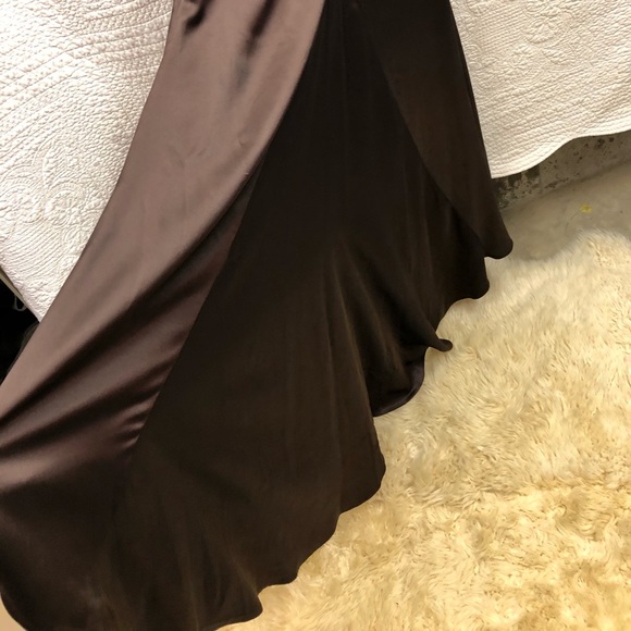 Riva Designs long Sequin Satin Formal Size 6 NWT - Picture 5 of 8